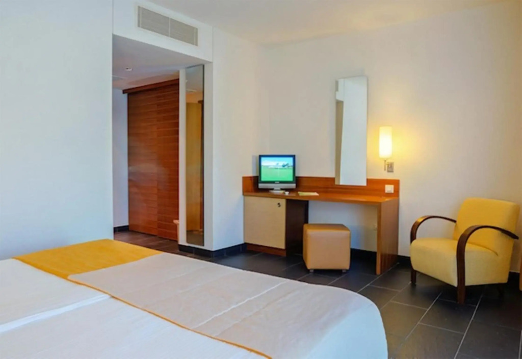 Отель Robinson Quinta da Ria