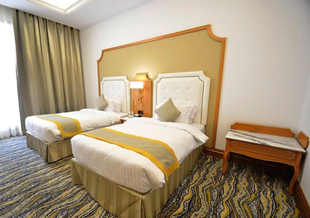 Iridium Hotel