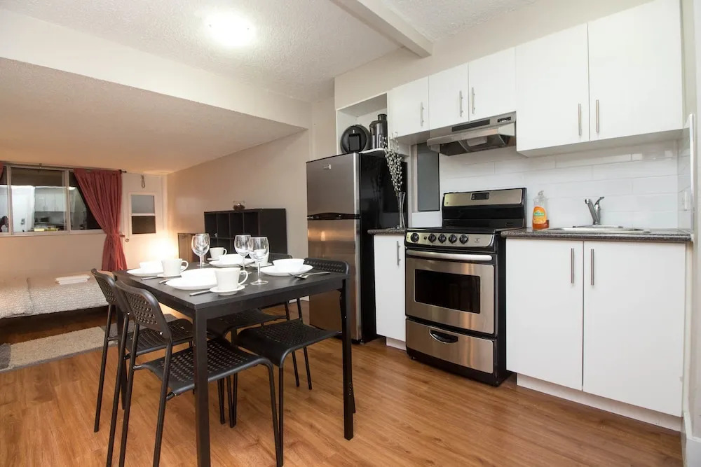 Minimalist Downtown Concordia Condos