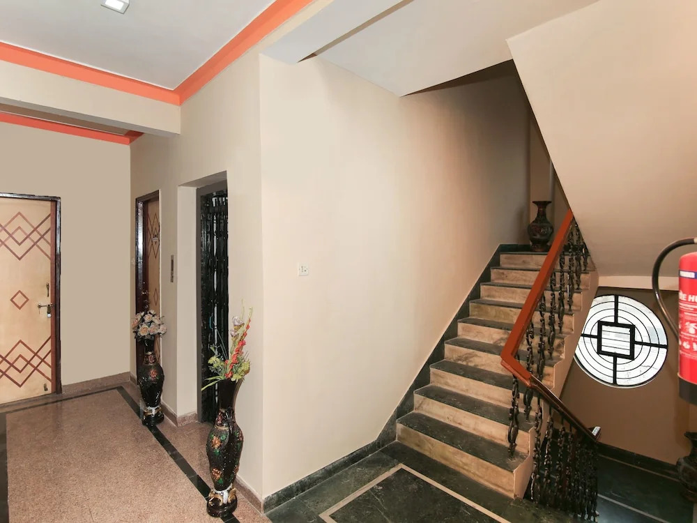 OYO 12363 Hotel Ratan international