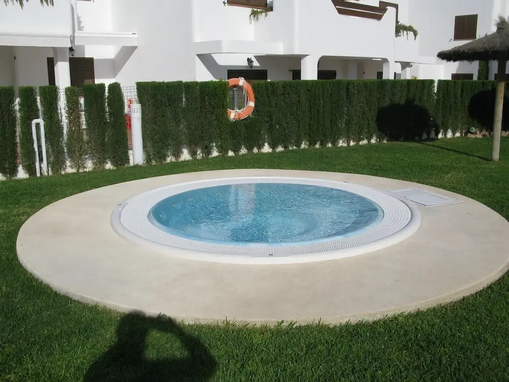 2 Room, Sleeps 4, Parking, 4 Pools, Sea 1st Line