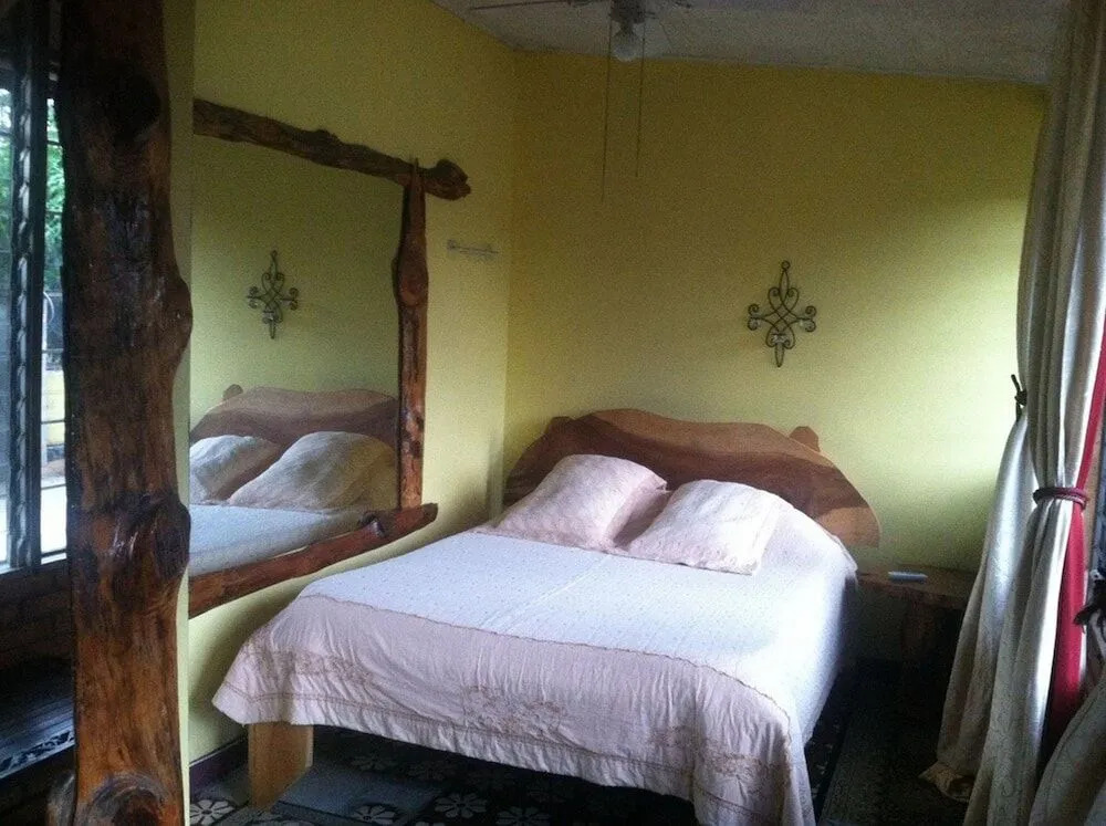 Casa Antigua Hotel
