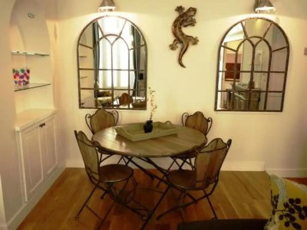 Luxury three Bed apartment in Cannes just a couple of minutes walk to the Palais and beaches 669