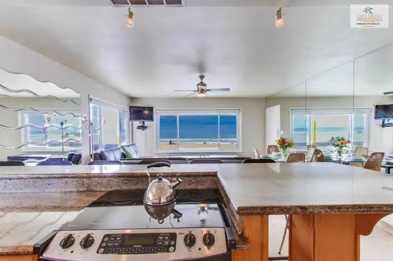 108-Ocean Front Combo