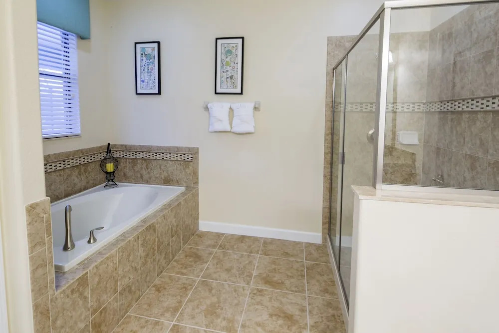 Disney Daze Villa - 5 bed Windsor Hills pool home