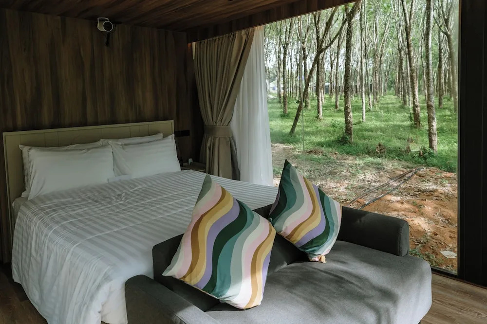 Timber Society Boutique Hideaway
