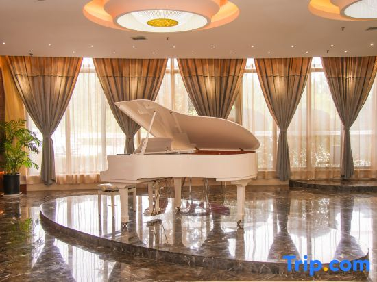 Linzhou Hongqiqu International Hotel