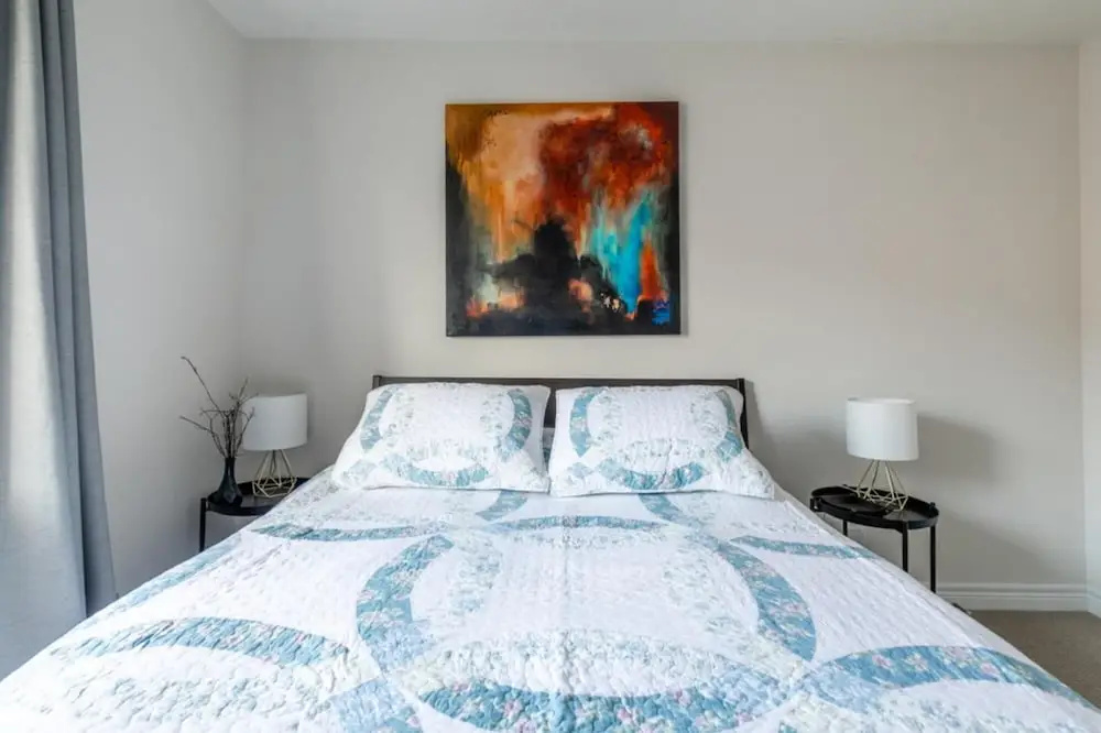 Modern Lakeshore 3BR 3BA TH Free Parking BBQ