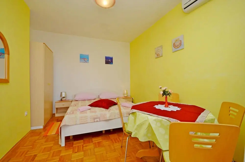 Apartments and Room Višnja