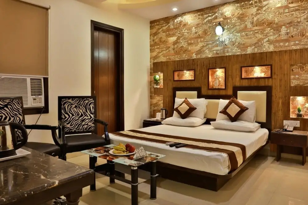 Hotel Pablas International, New Delhi, Near Metro