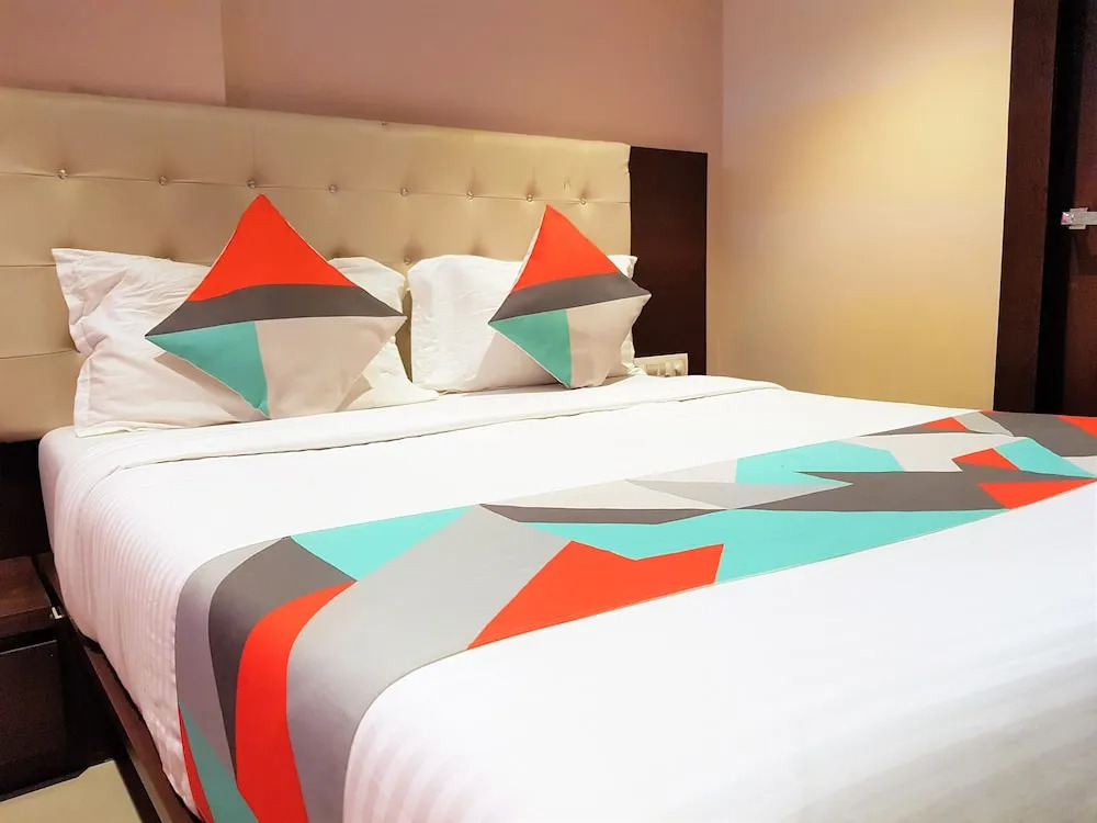 Hexa Malad Suite