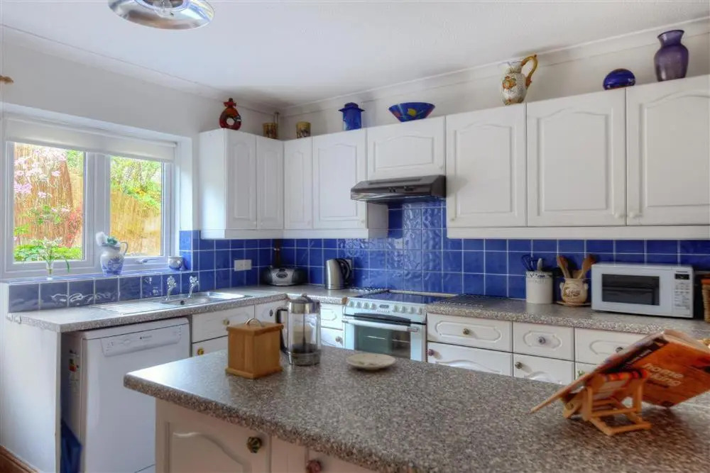 2 Kersbrook Gardens
