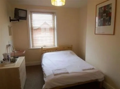 The Lark Inn