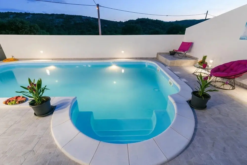 Mario - With Pool - H