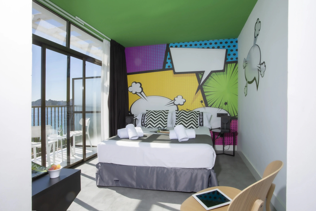 Casual Pop Art Benidorm by Casual Hoteles