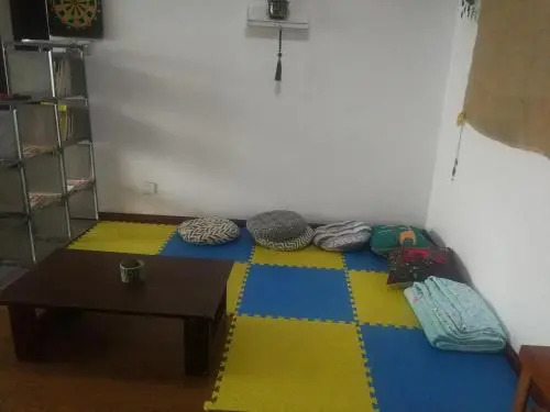 80 Youth Hostel