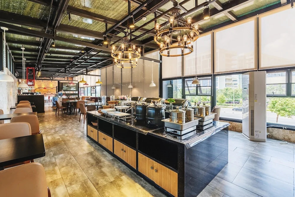 The Borrman Hotel Kunming KMG