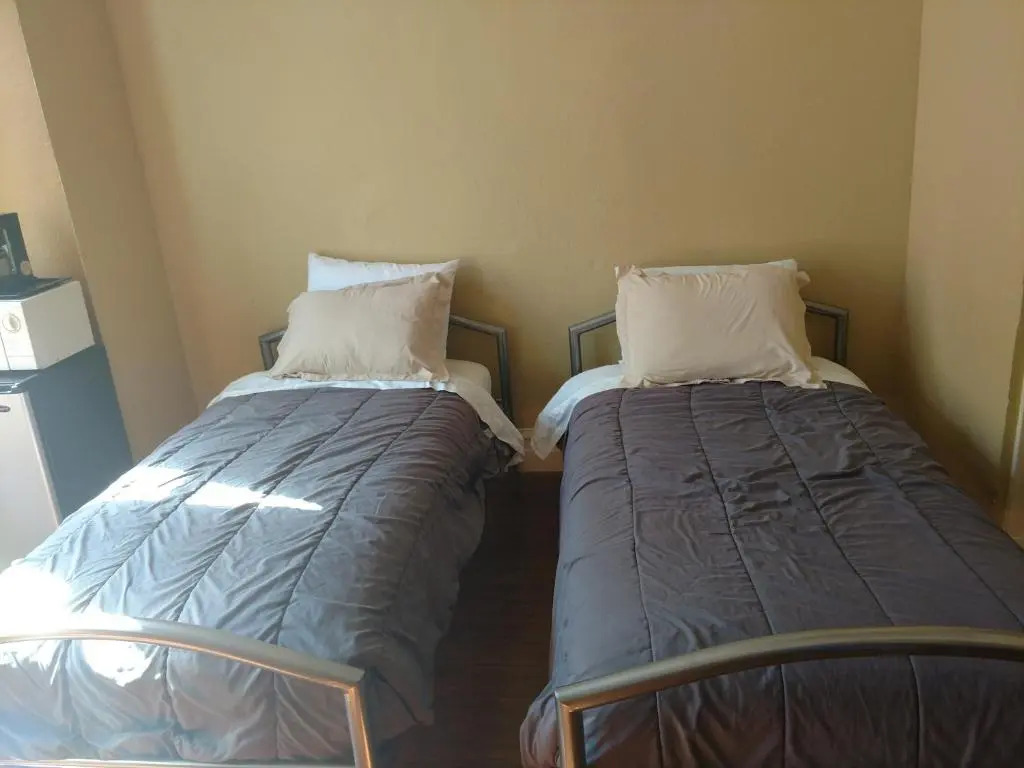 Yale Hotel