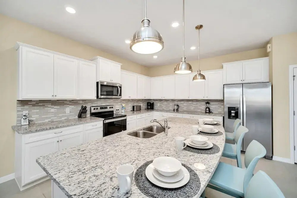 2130lc · Brand New 9Bd Mansion Pool/ Spa At Windsor Island