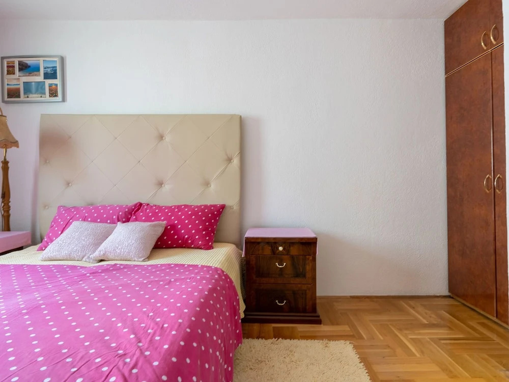 Modern Apartment in Okrug Gornji With Swimming Pool