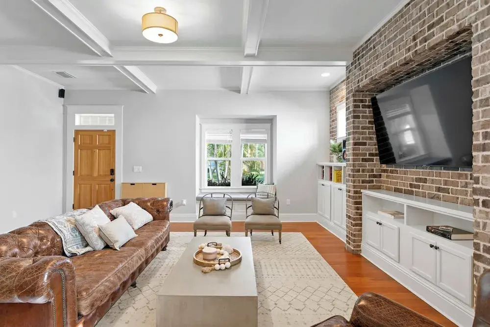 Sunset Bungalow With Hot Tub - 6ppl