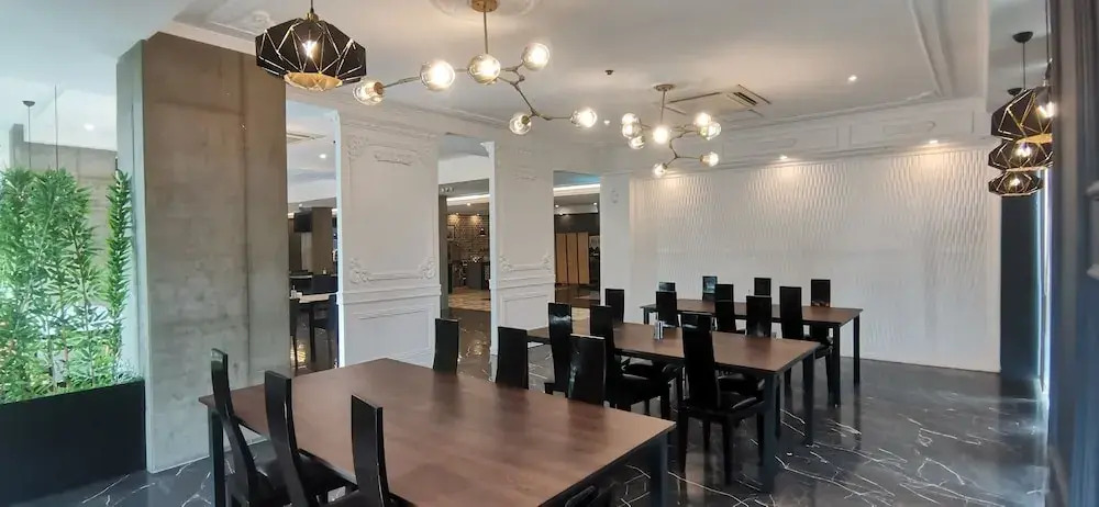 Sunday Hevea Hotel and Resort