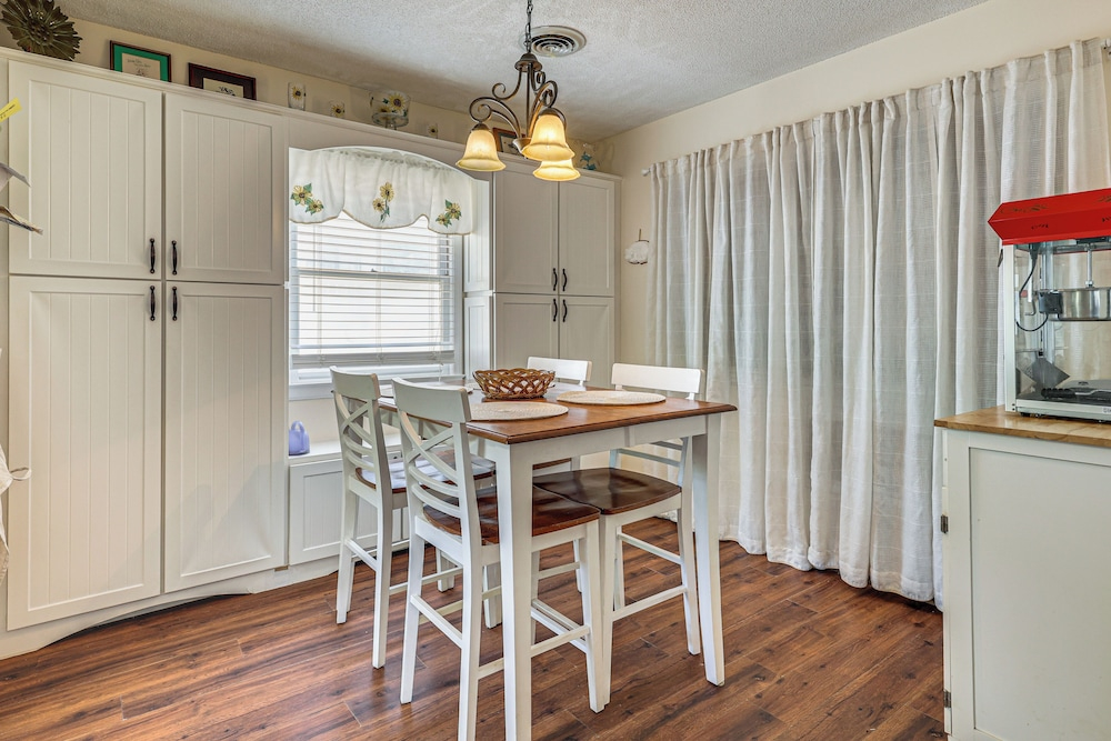 Oak Island Home w/ Fenced Yard, Walk to Long Beach
