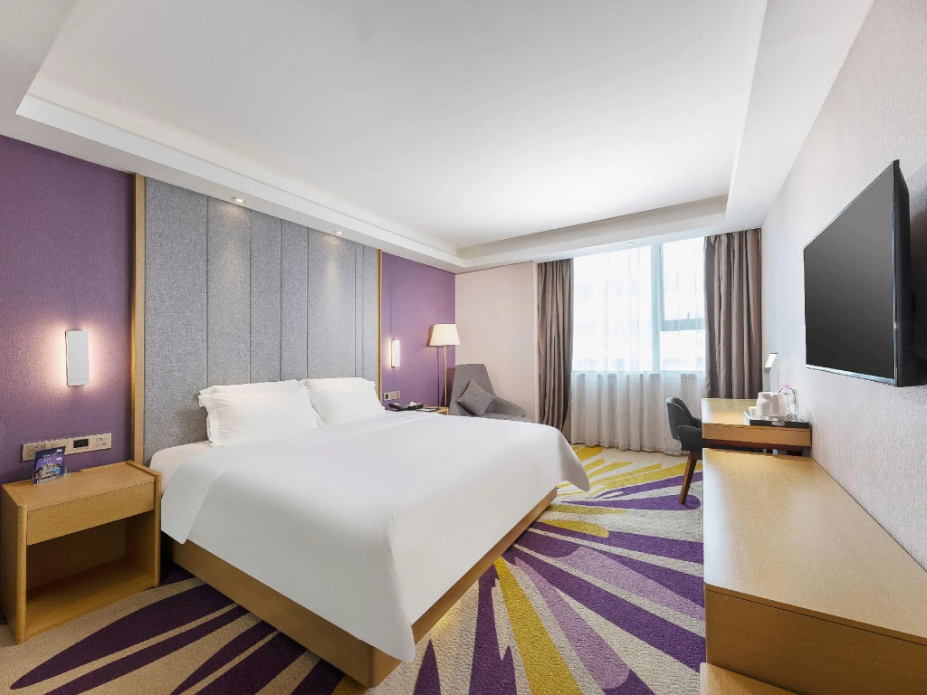 Lavande Hotels（Shenzhen Fanshen Metro Station&Wanda Plaza ）