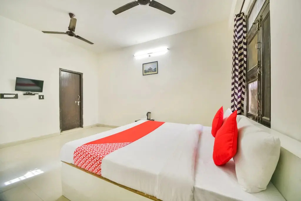 Hotel Utsav by OYO Rooms