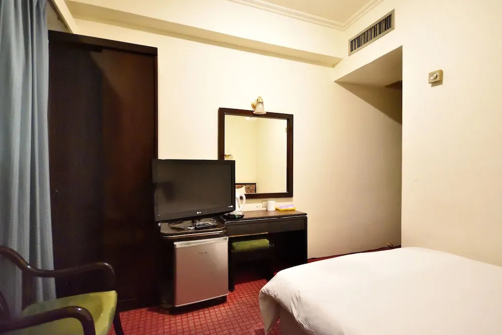 Yuan Shin Hotel