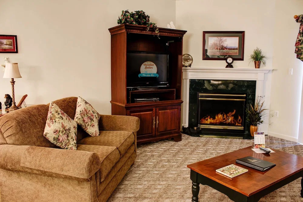 Whispering Pines 324