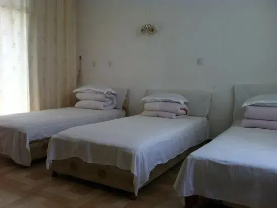 Yishan Bangshui Quanyuguan Farmhouse