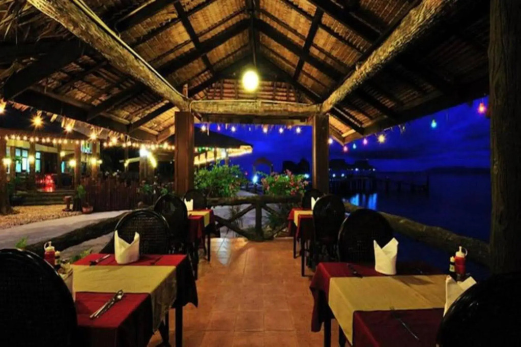 Koh Ngai Resort