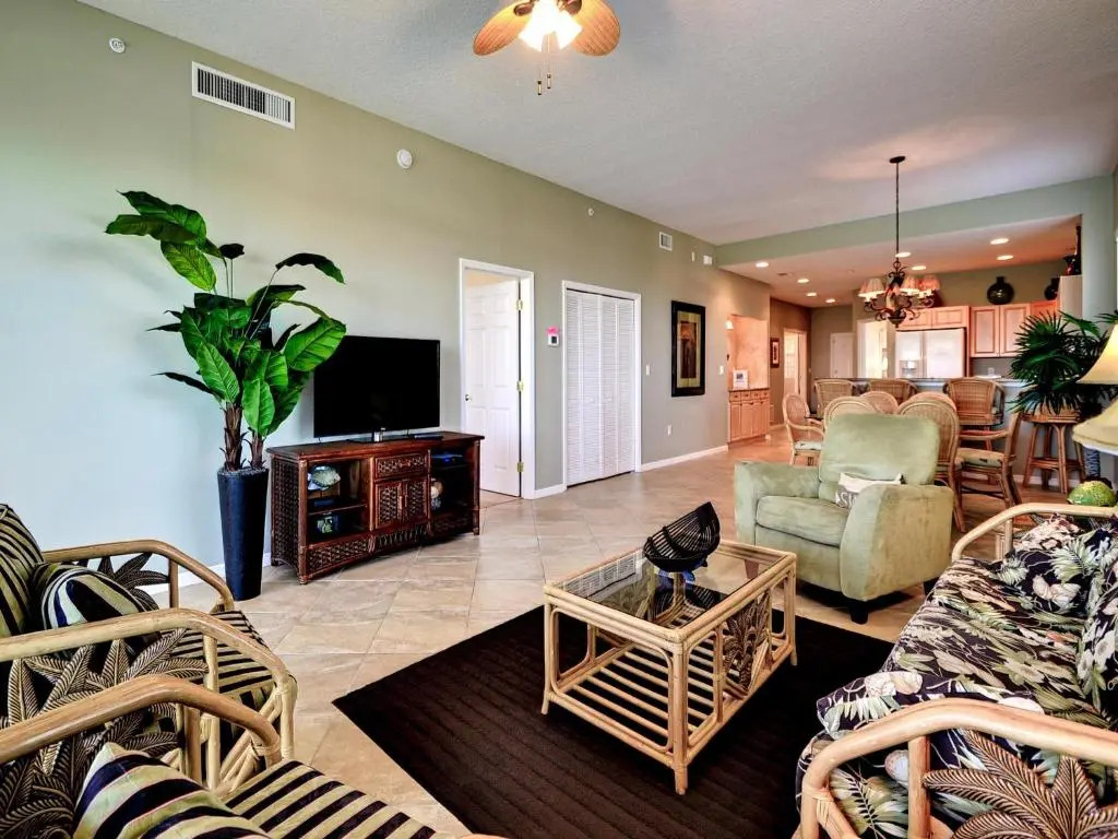 Harborview Grande Three Bedroom 267