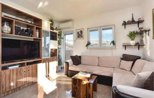 Four Bedroom Holiday Home in Split