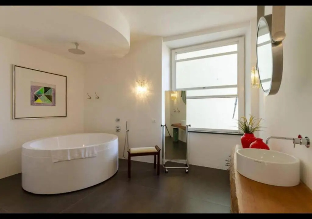 JOIVY Exclusive 3-bedroom flat near Cathedral of Genoa