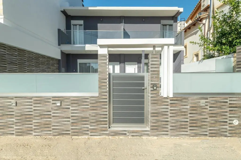 La Luna Suites