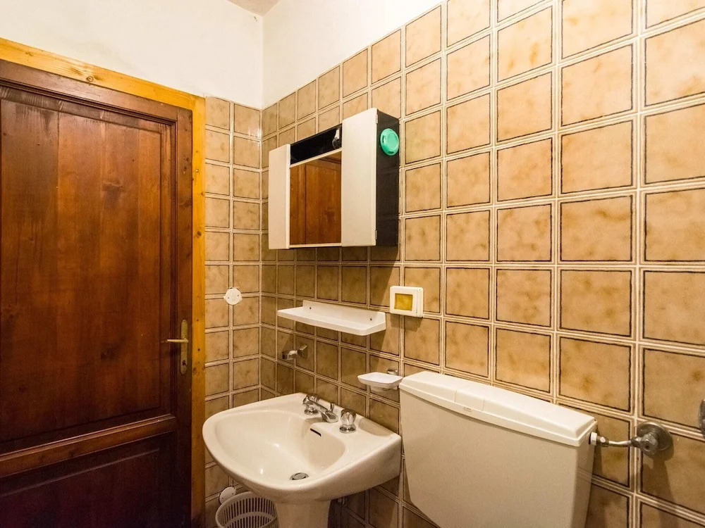 Holiday home with shared pool