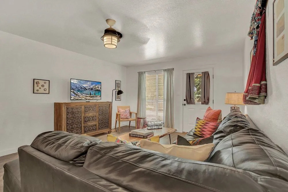 Gorgeous Casita With Hot Tub & Fire Pit
