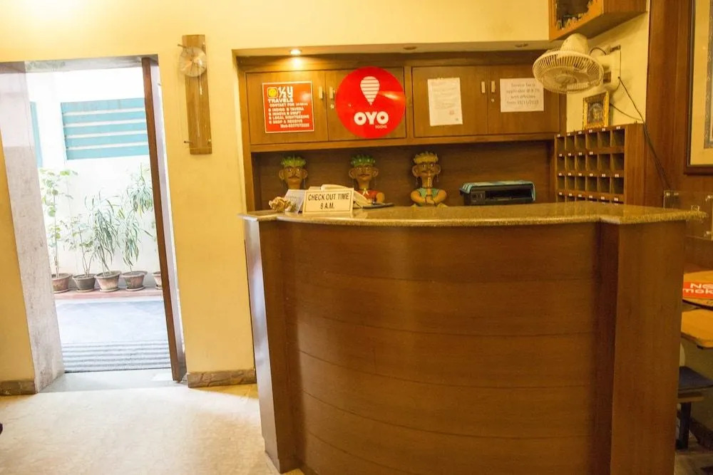 OYO 3886 Hotel Trimurti Heights