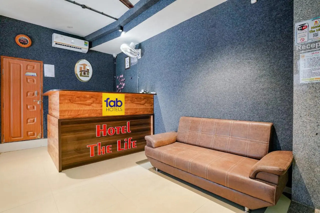 Fabhotel The Life