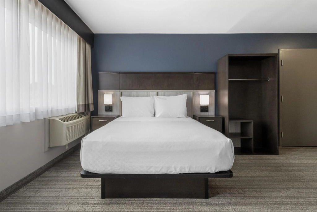 Best Western Plus Chocolate Lake Hotel - Halifax