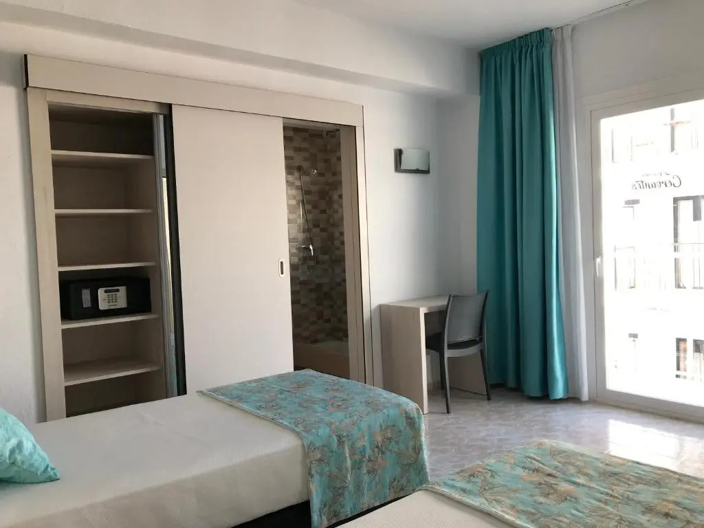 Hostal Cervantes