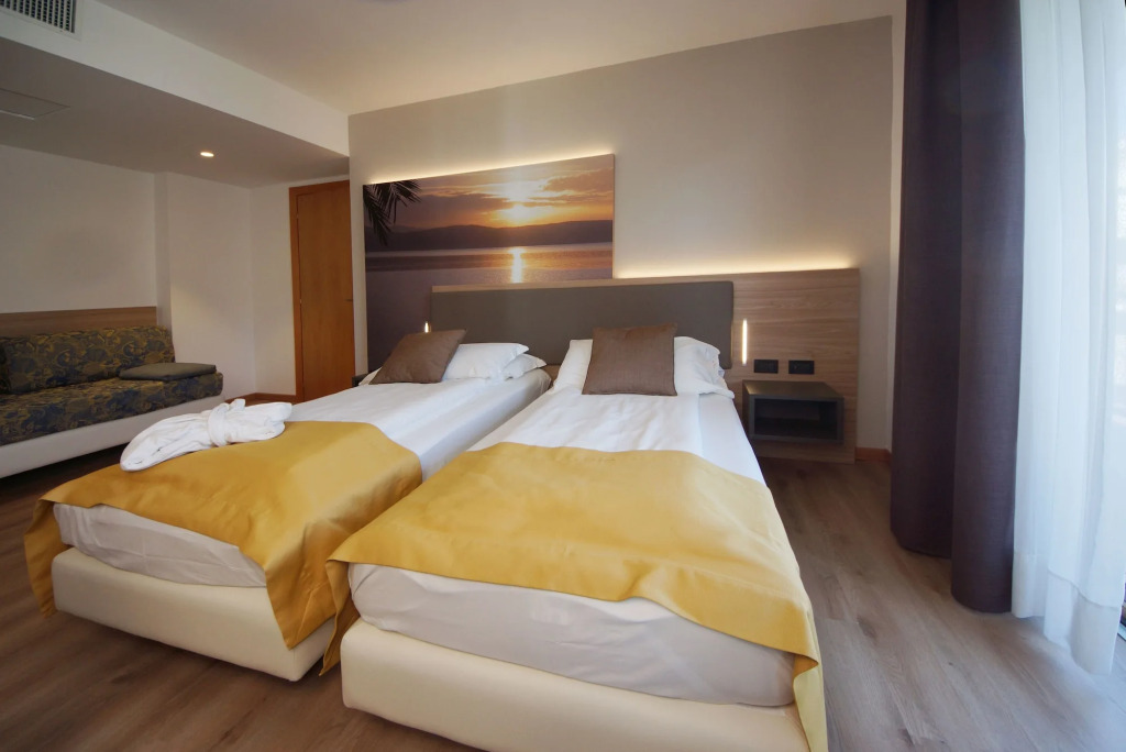 Ambassador Suite Hotel