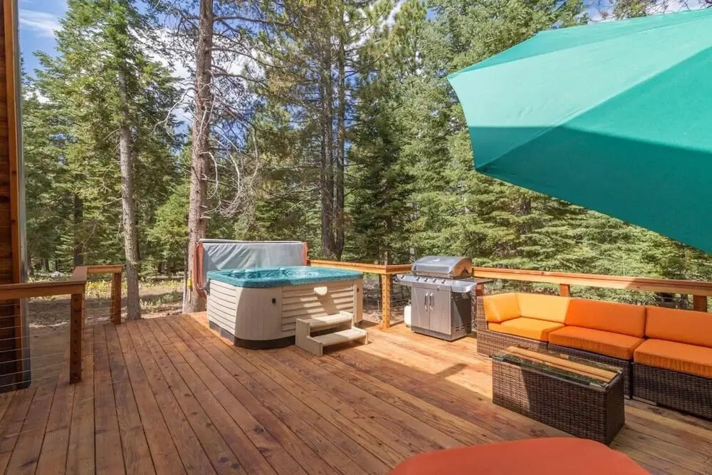 Northwoods Blvd Criterion 20 - High Pines Hideaway