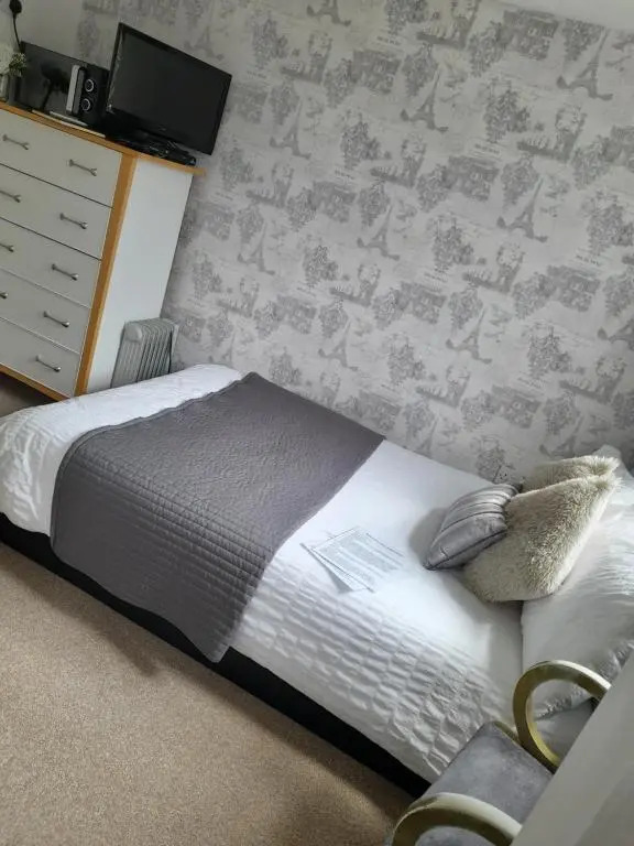 Debonair bnb @33