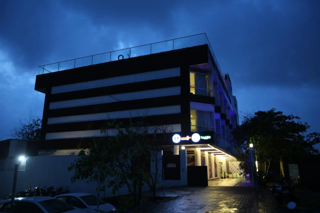 Eldoris Hotel