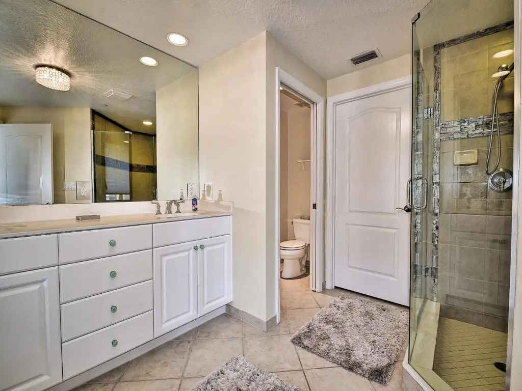 Belle Harbor 701W Luxury Condo with Panoramic Water View. 23088