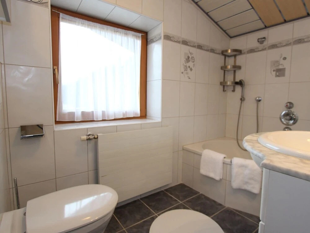 Meadow View Holiday Home in Hollersbach im Pinzgau near Ski Area