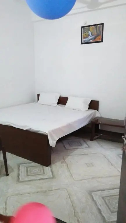 Goroomgo Shiv Ganga Guest House Varanasi